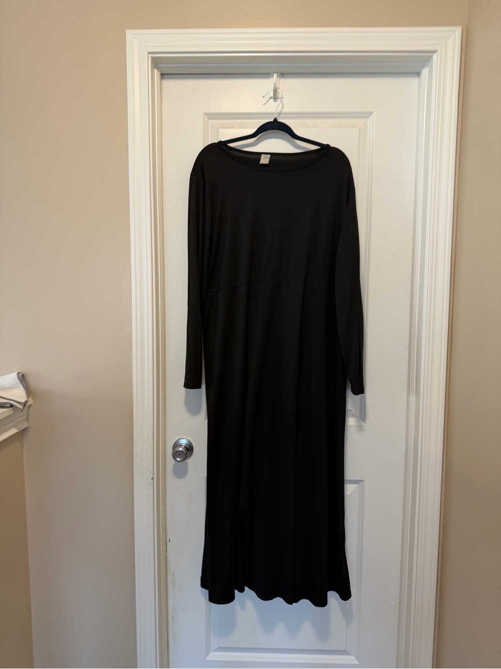 Classic Black Long-Sleeve Maxi Dress